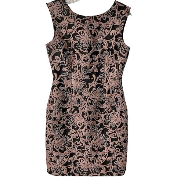 Tahari Women's Pink and Black Lace Jacquard Brocade‎ Sheath Dress Size 2 - Picture 4 of 10